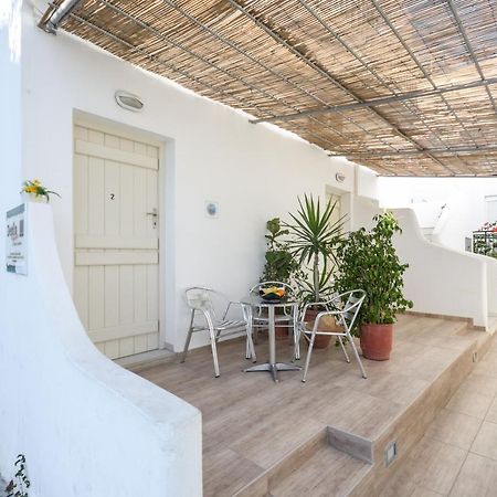 Depis Apartments & Suites Naxos City Екстер'єр фото