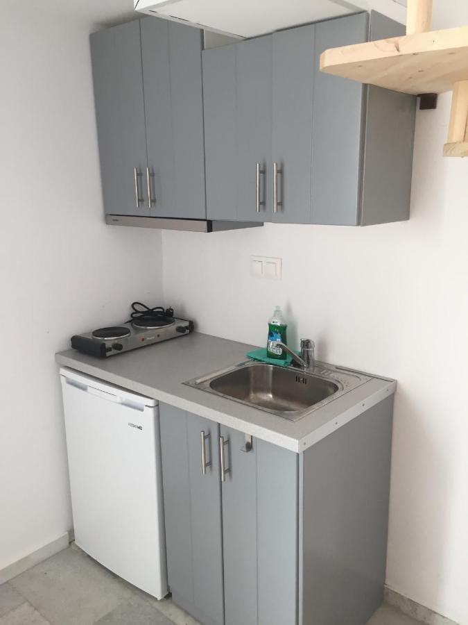 Depis Apartments & Suites Naxos City Екстер'єр фото