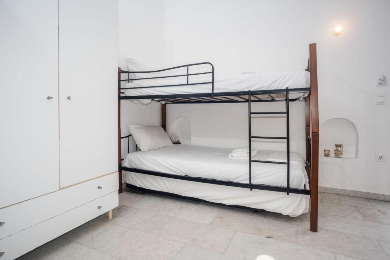 Depis Apartments & Suites Naxos City Екстер'єр фото
