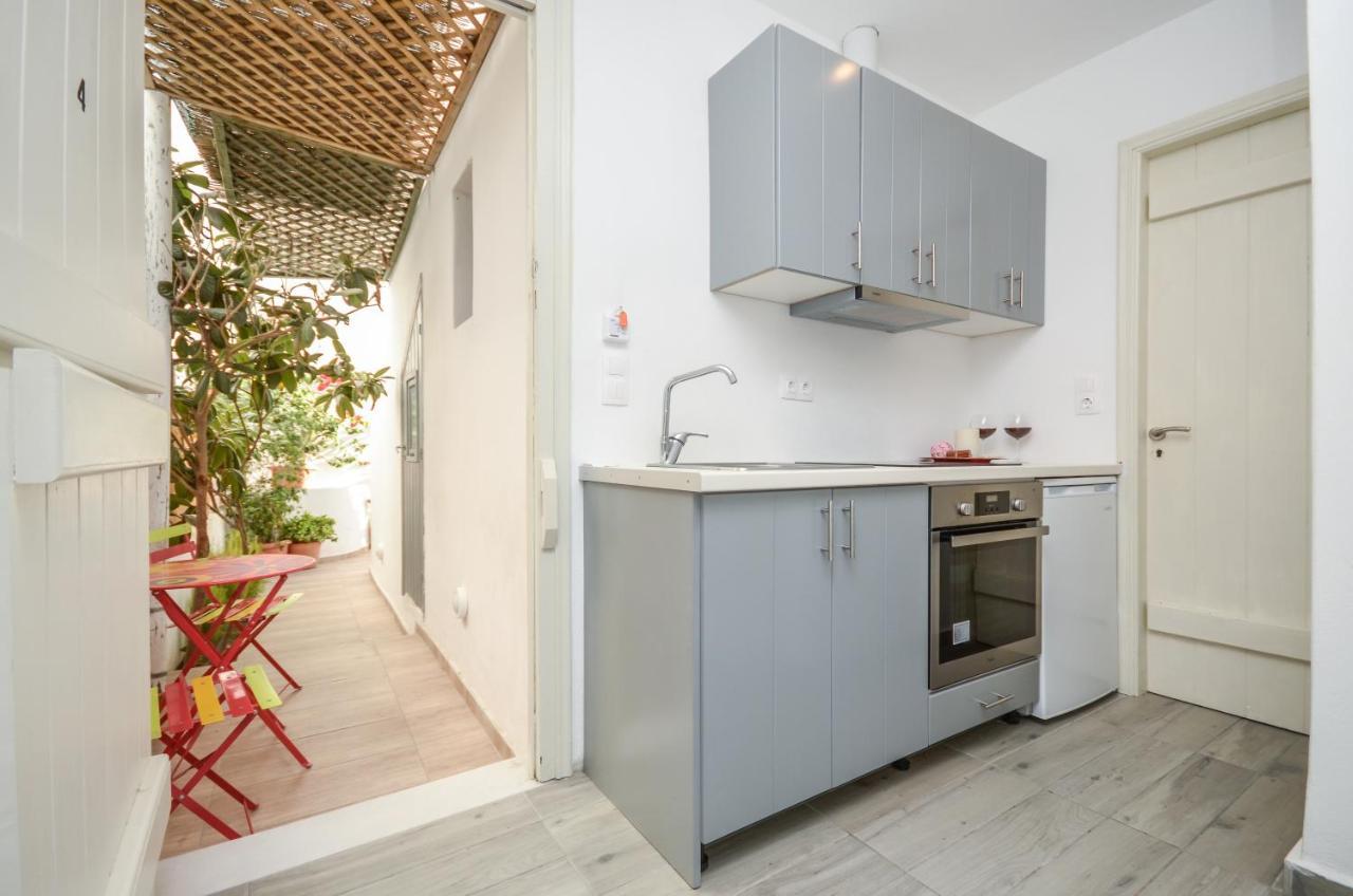 Depis Apartments & Suites Naxos City Екстер'єр фото