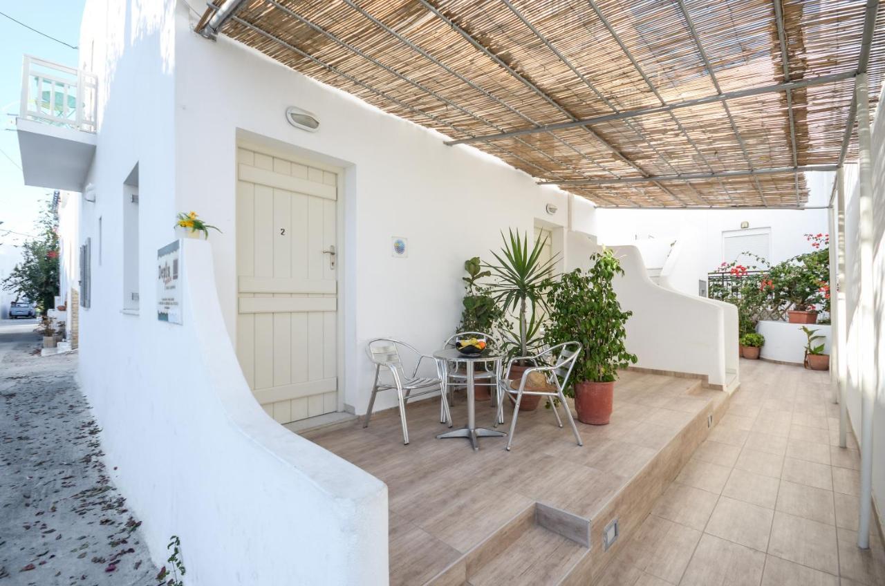 Depis Apartments & Suites Naxos City Екстер'єр фото