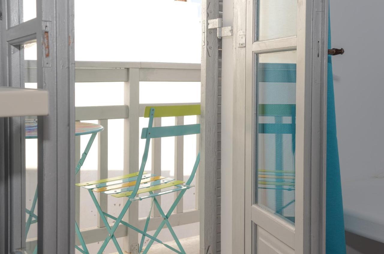 Depis Apartments & Suites Naxos City Екстер'єр фото