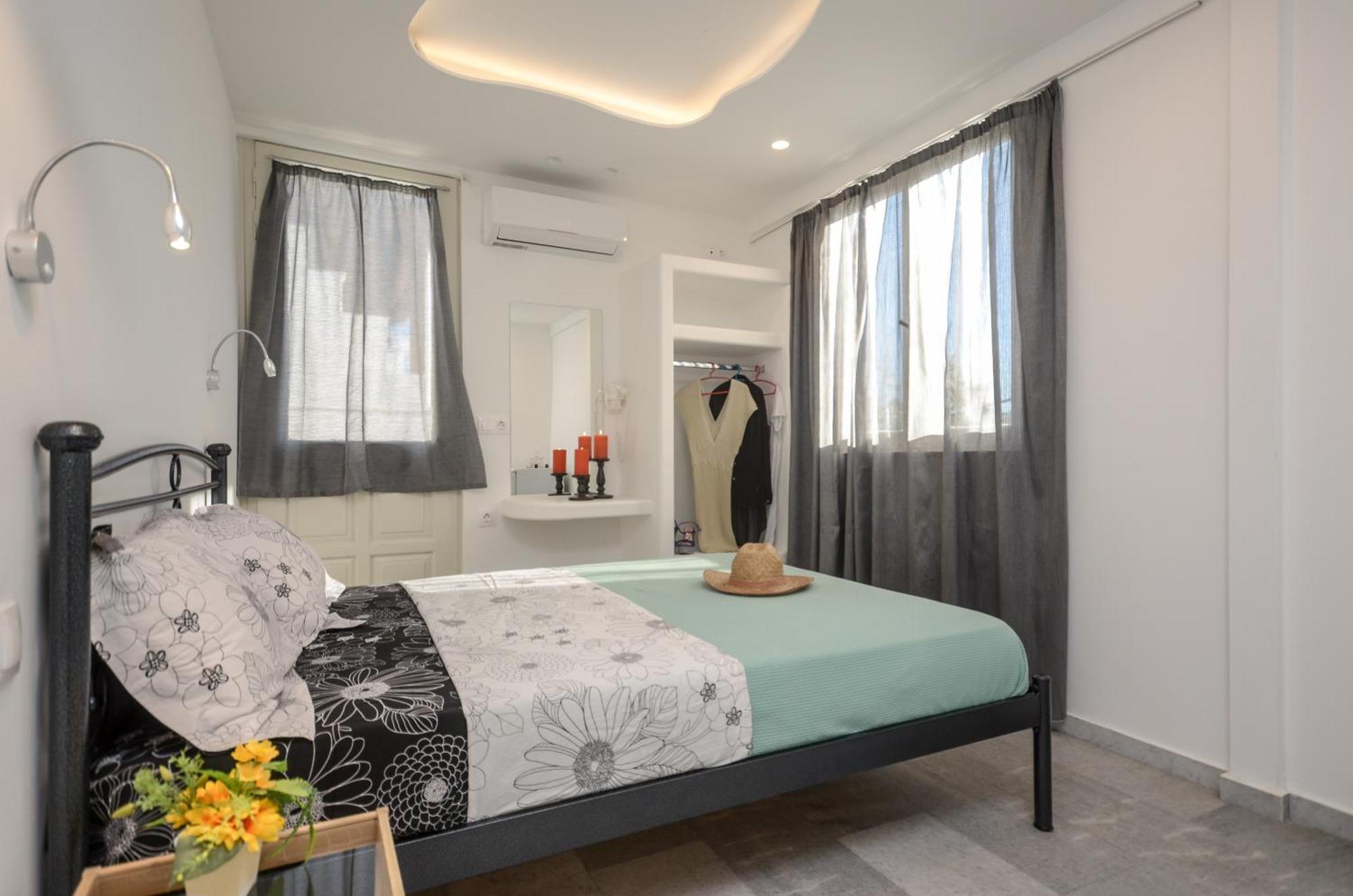 Depis Apartments & Suites Naxos City Екстер'єр фото